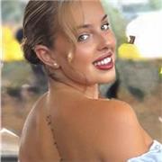 Soy una estudiante de grado medio . Con ganas de ayudar a personas con discapacidad .